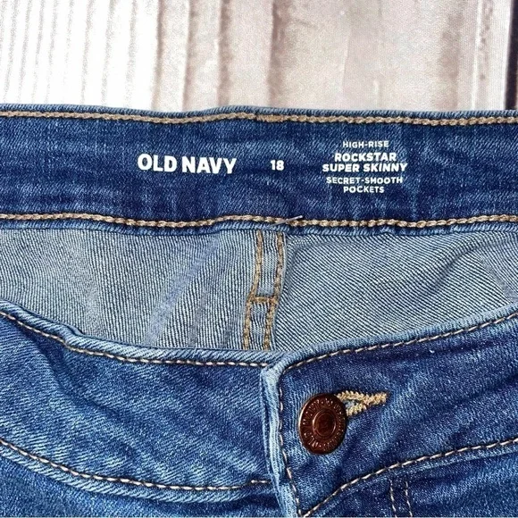 Old Navy High Rise Rockstar super skinny distressed jeans EUC - Picture 5 of 7